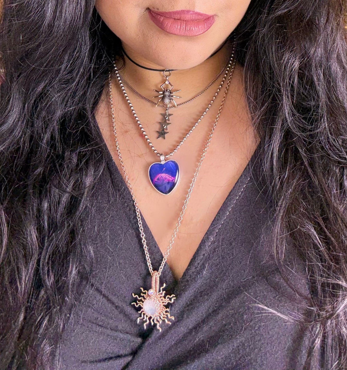 Light's unfolding Arms (NECKLACE)